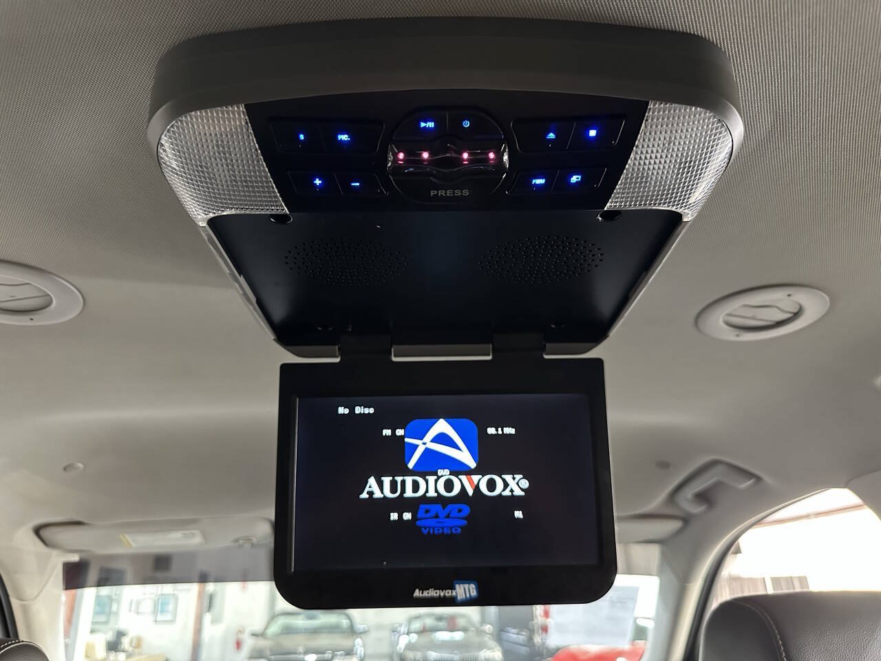 Used 2019 Chevrolet Traverse LT w/ LPO, Floor Liner Package FWD image 29