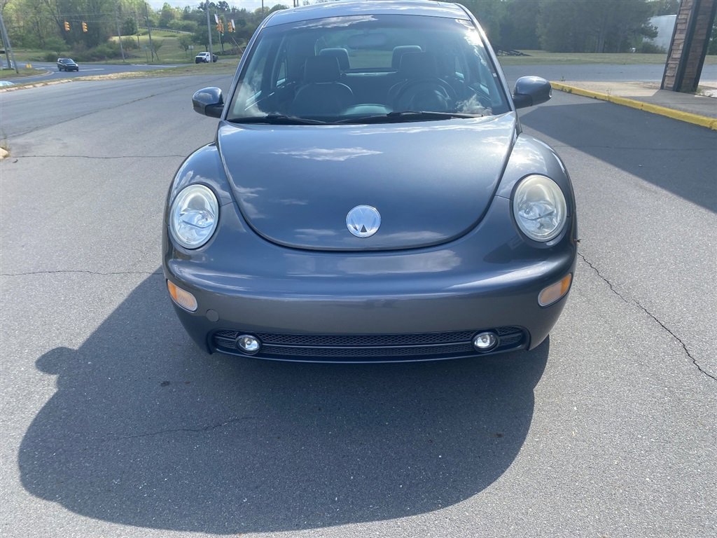 Used 2005 Volkswagen Beetle GLS FWD image 2