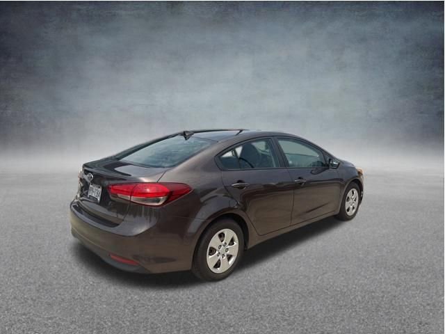 Used 2017 Kia Forte LX FWD image 6
