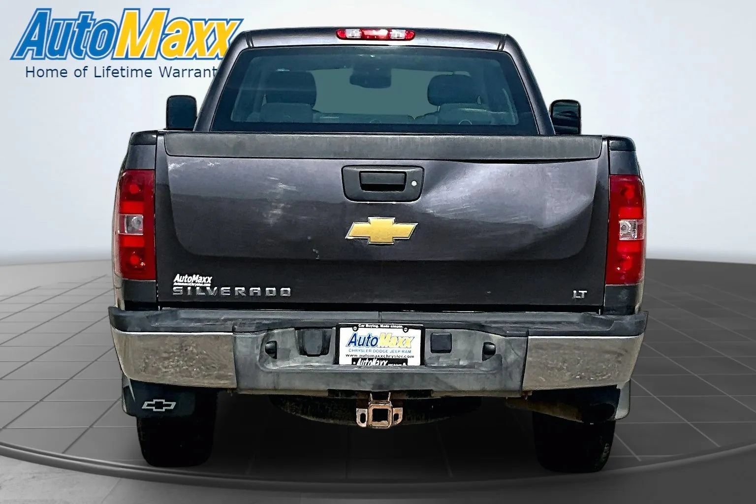 Used 2010 Chevrolet Silverado 2500 LT w/ Interior Plus Package AWD/4WD image 5