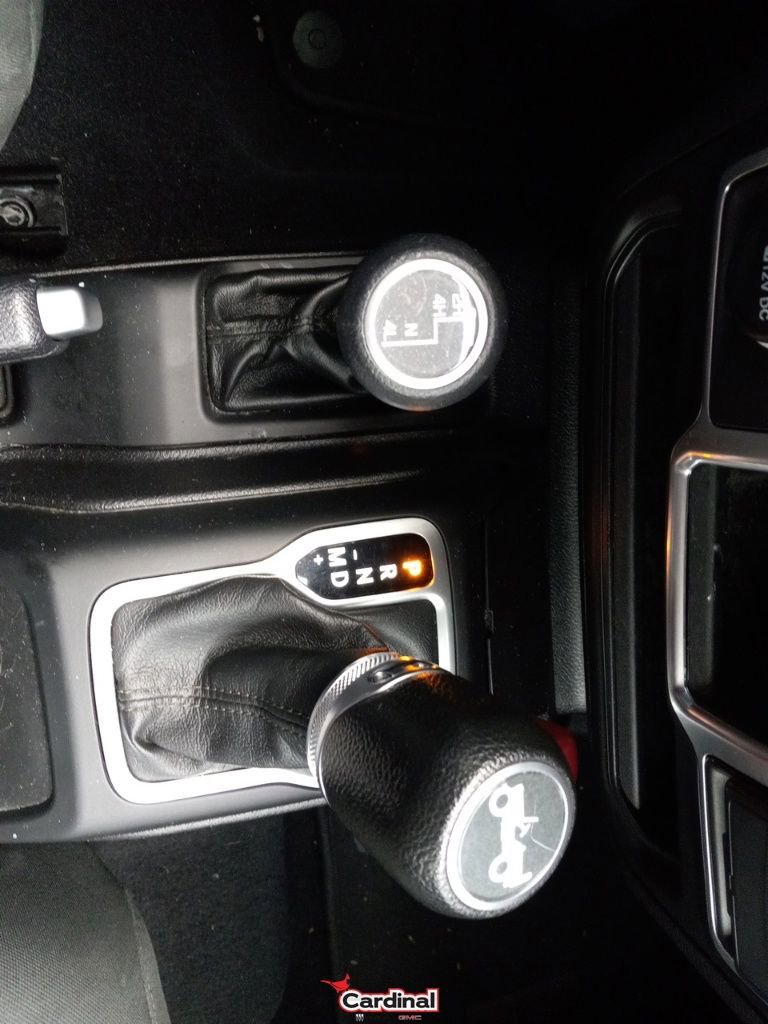 Used 2018 Jeep Wrangler Unlimited Sport image 30