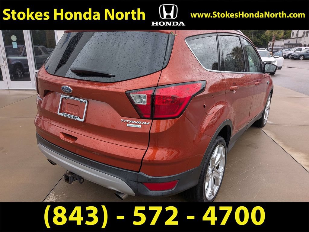 Used 2019 Ford Escape Titanium FWD image 3