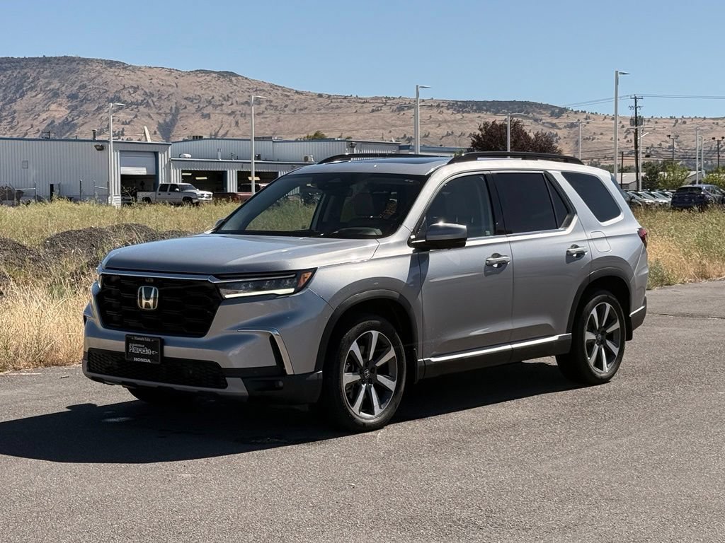 Used 2023 Honda Pilot Elite image 8