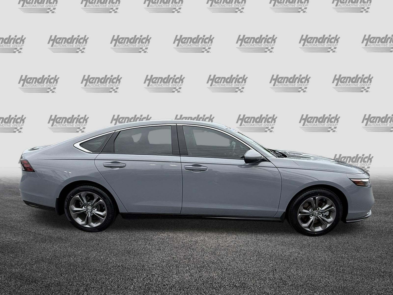 Used 2023 Honda Accord EX-L image 11