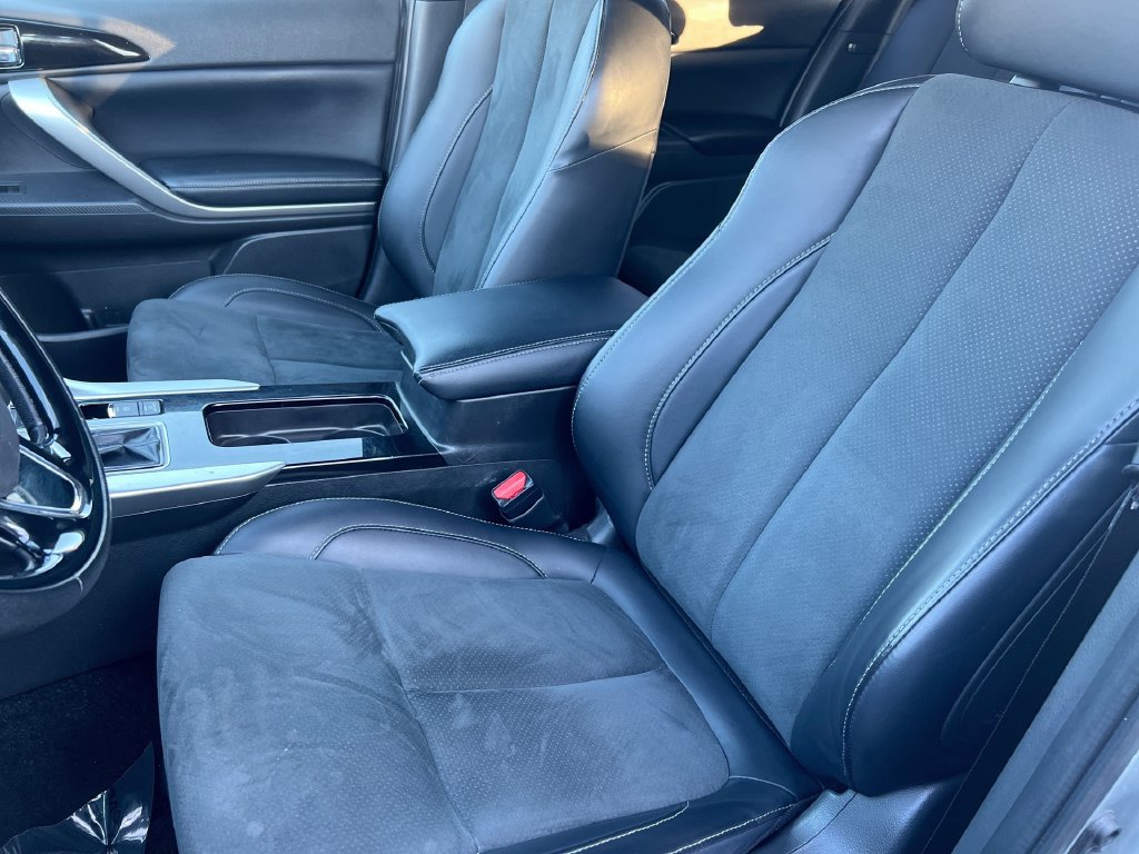 Used 2024 Mitsubishi Eclipse Cross SEL AWD/4WD image 20