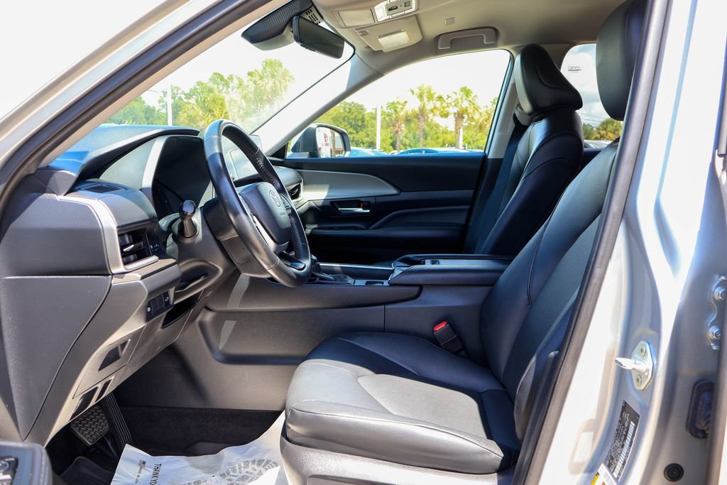 Used 2024 Toyota Grand Highlander FWD image 9