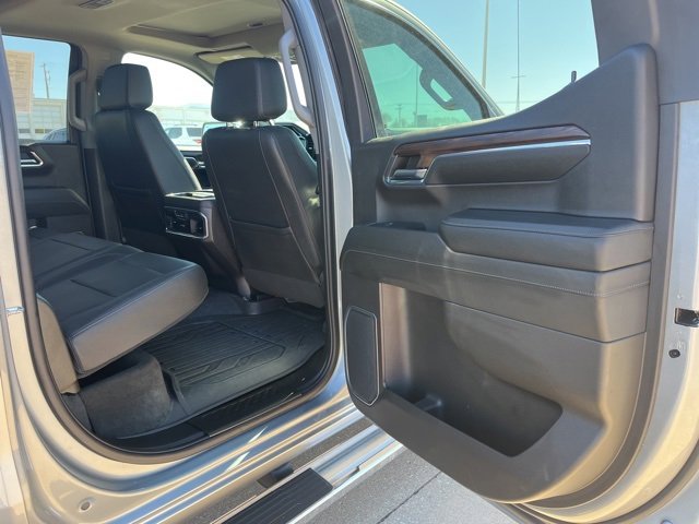 Used 2023 GMC Sierra 1500 SLT w/ SLT Premium Plus Package image 44