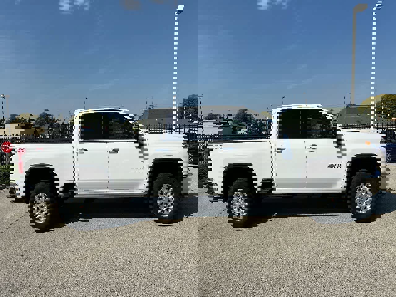 Used 2022 Chevrolet Silverado 3500 LTZ w/ Snow Plow Prep/Camper Package image 14