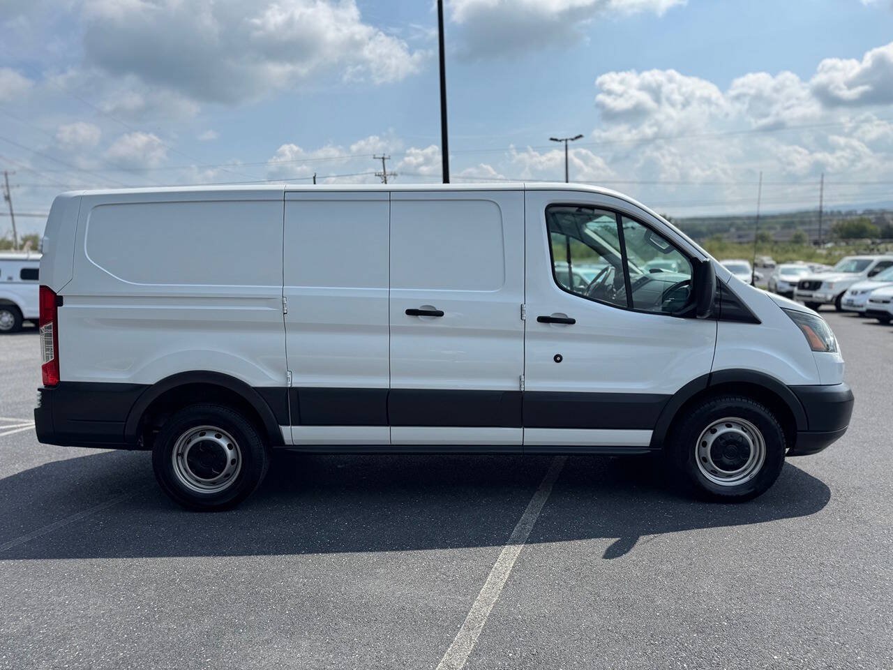 Used 2015 Ford Transit 150 130 Low Roof RWD image 38