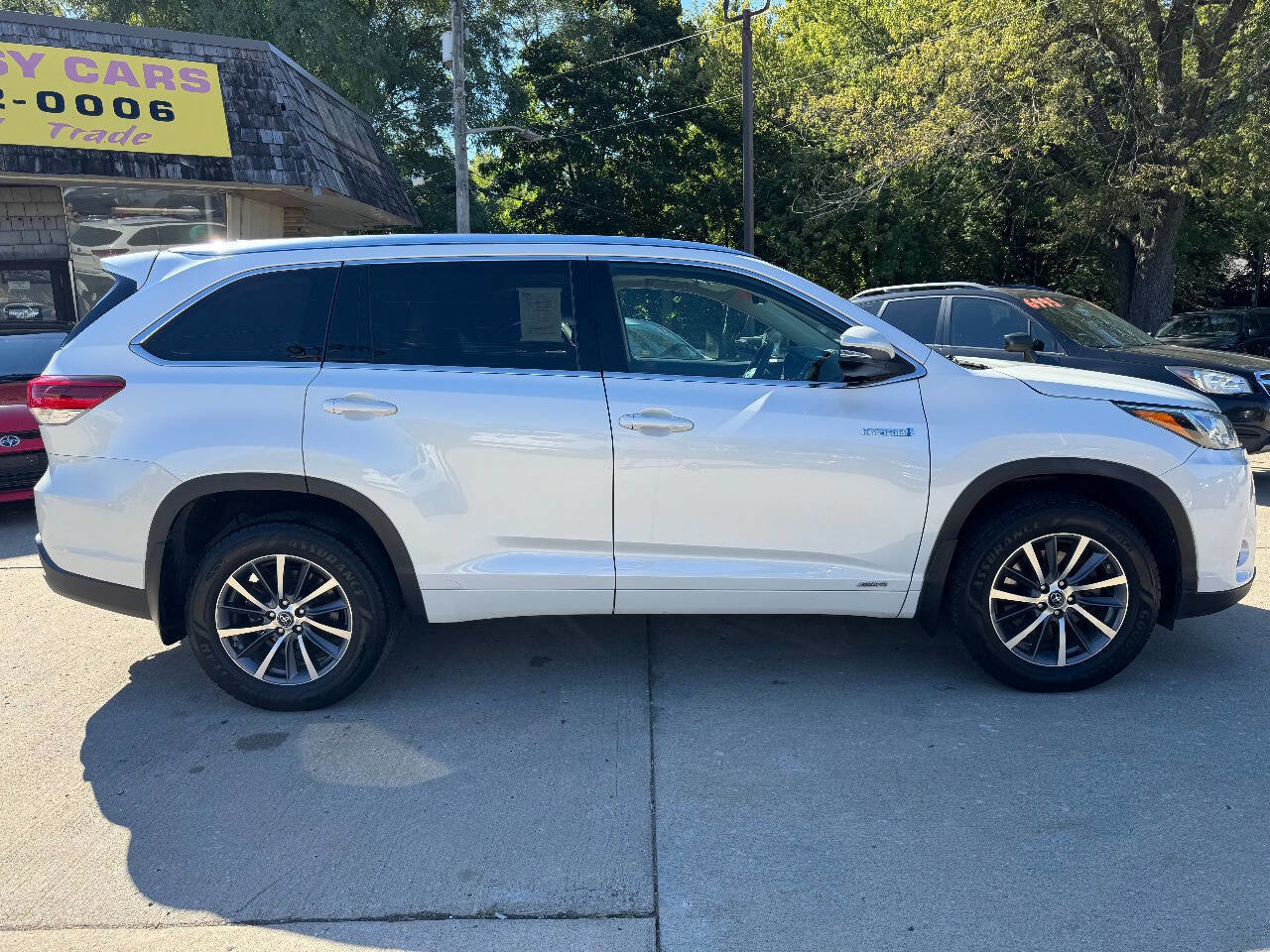 Used 2017 Toyota Highlander XLE image 8