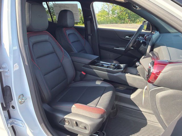 New 2026 Chevrolet Equinox RS w/ Convenience Package III AWD/4WD image 29