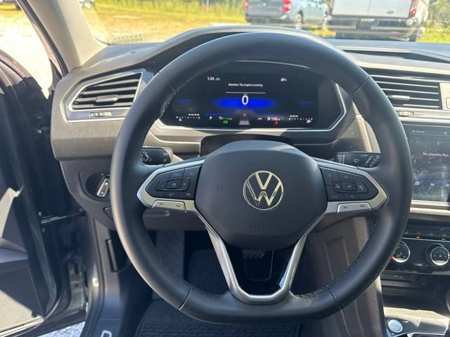 Used 2024 Volkswagen Tiguan Wolfsburg Edition w/ Panoramic Sunroof Package AWD/4WD image 18