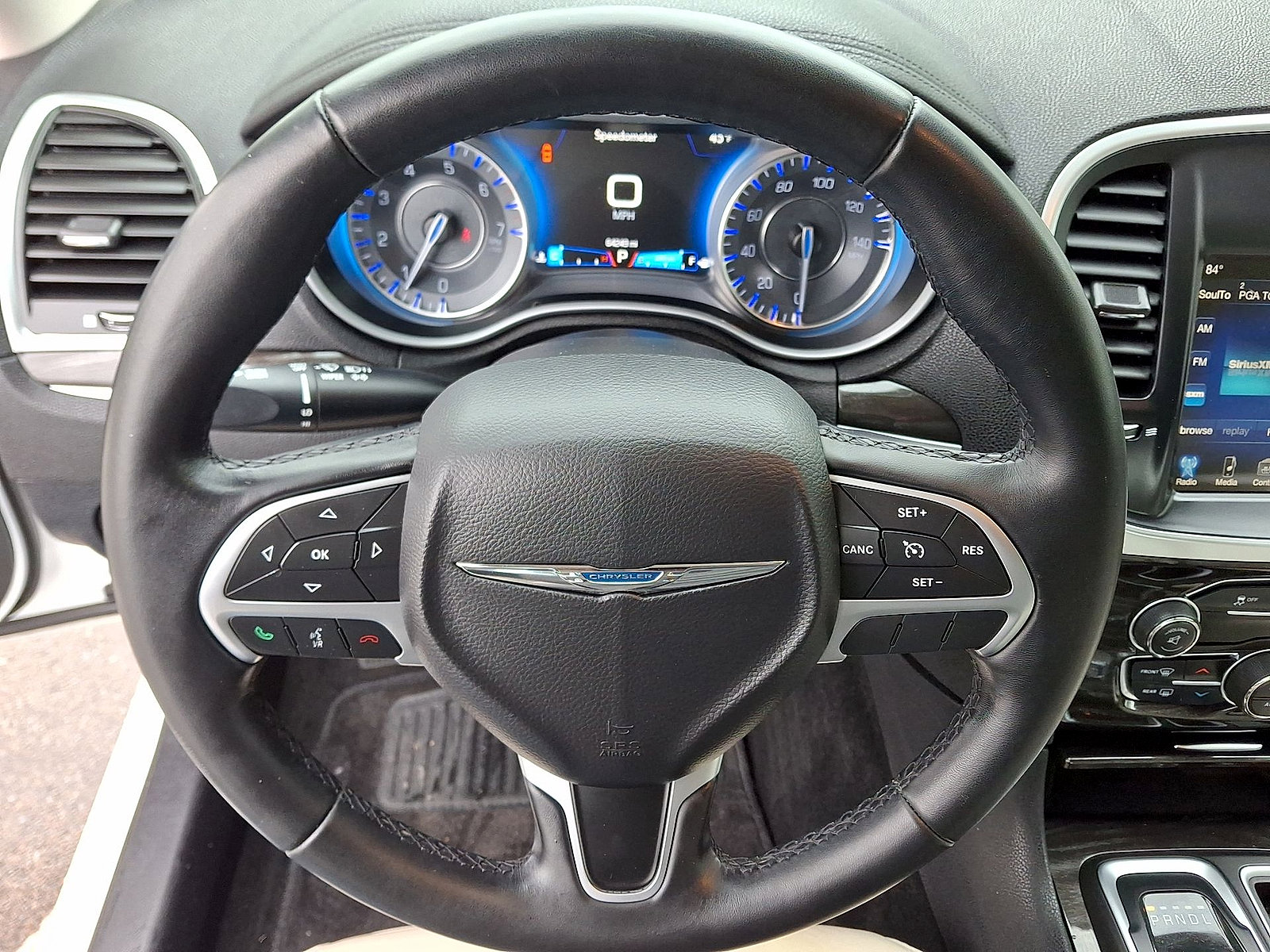 Used 2015 Chrysler 300 Limited RWD image 15