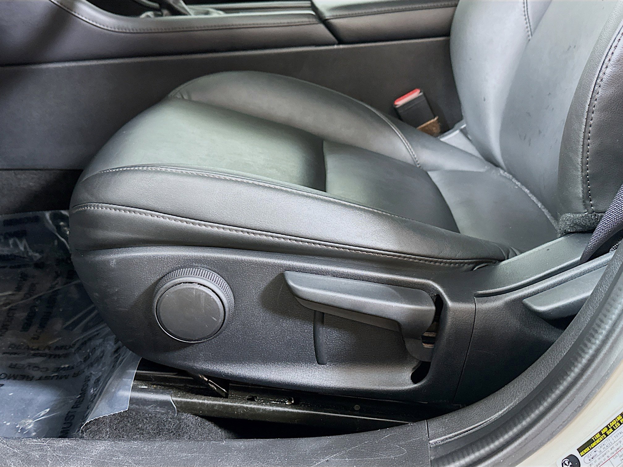 Used 2023 MAZDA MAZDA3 s FWD image 18