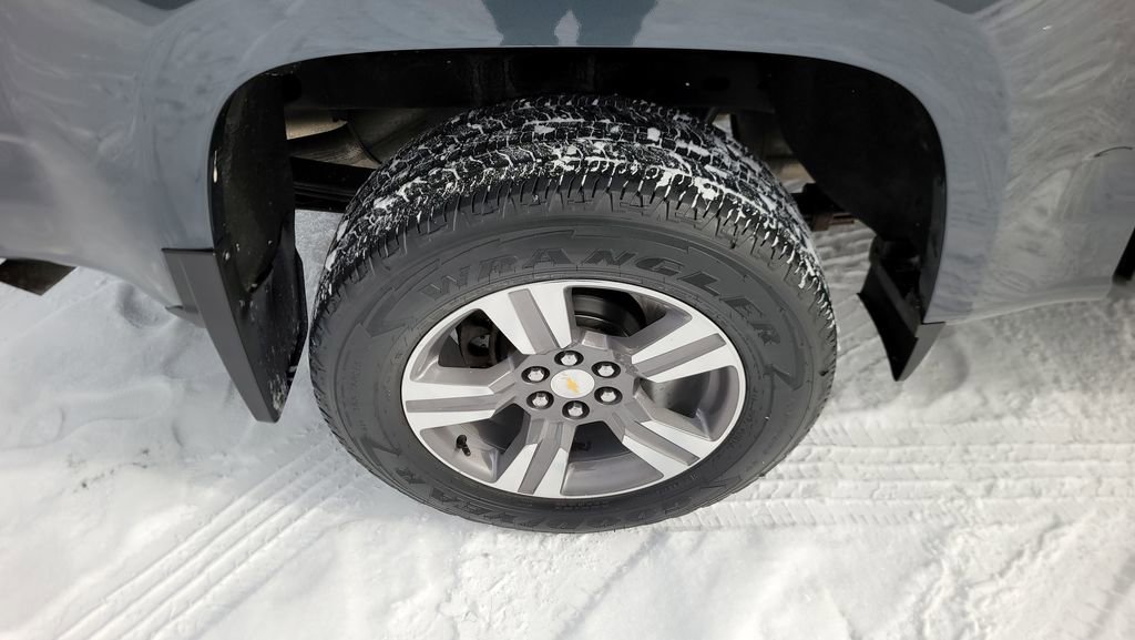 Used 2015 Chevrolet Colorado LT w/ LT Convenience Package image 13