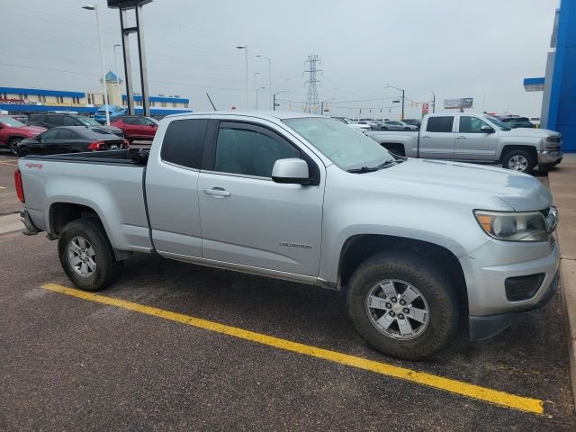 Used 2018 Chevrolet Colorado W/T w/ WT Convenience Package AWD/4WD image 4