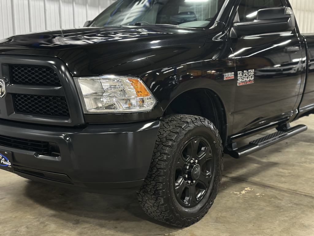 Used 2015 RAM 3500 Tradesman w/ Power & Remote Entry Group image 3