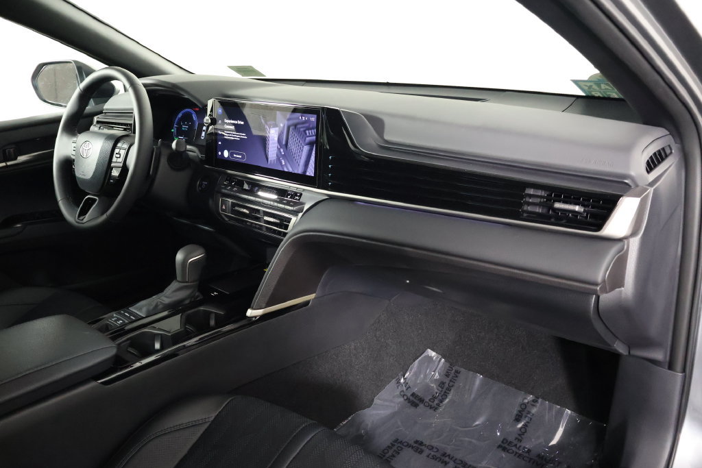 Used 2026 Toyota Camry XSE FWD image 9