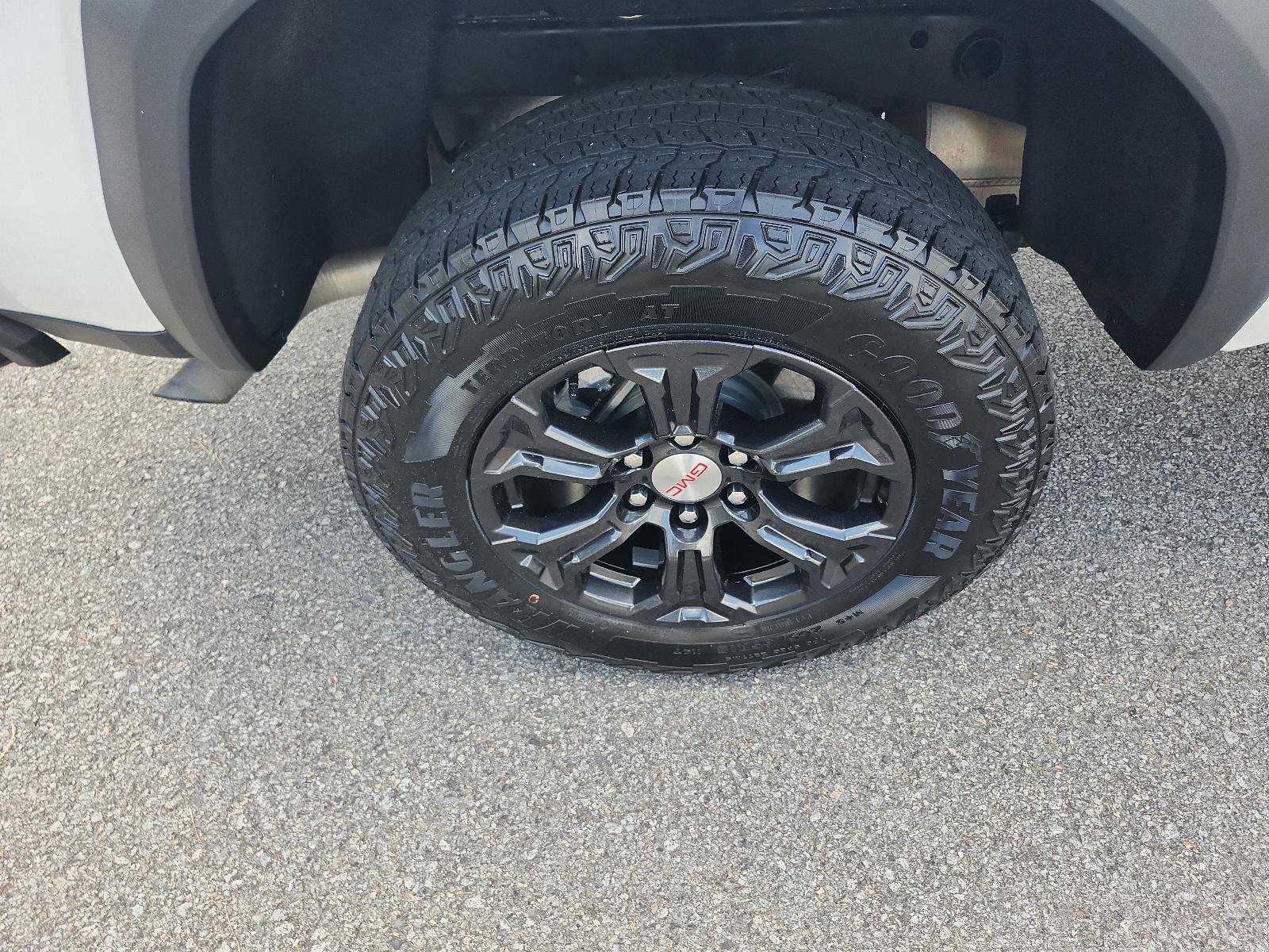 Certified 2023 GMC Canyon Elevation w/ Convenience Package AWD/4WD image 7