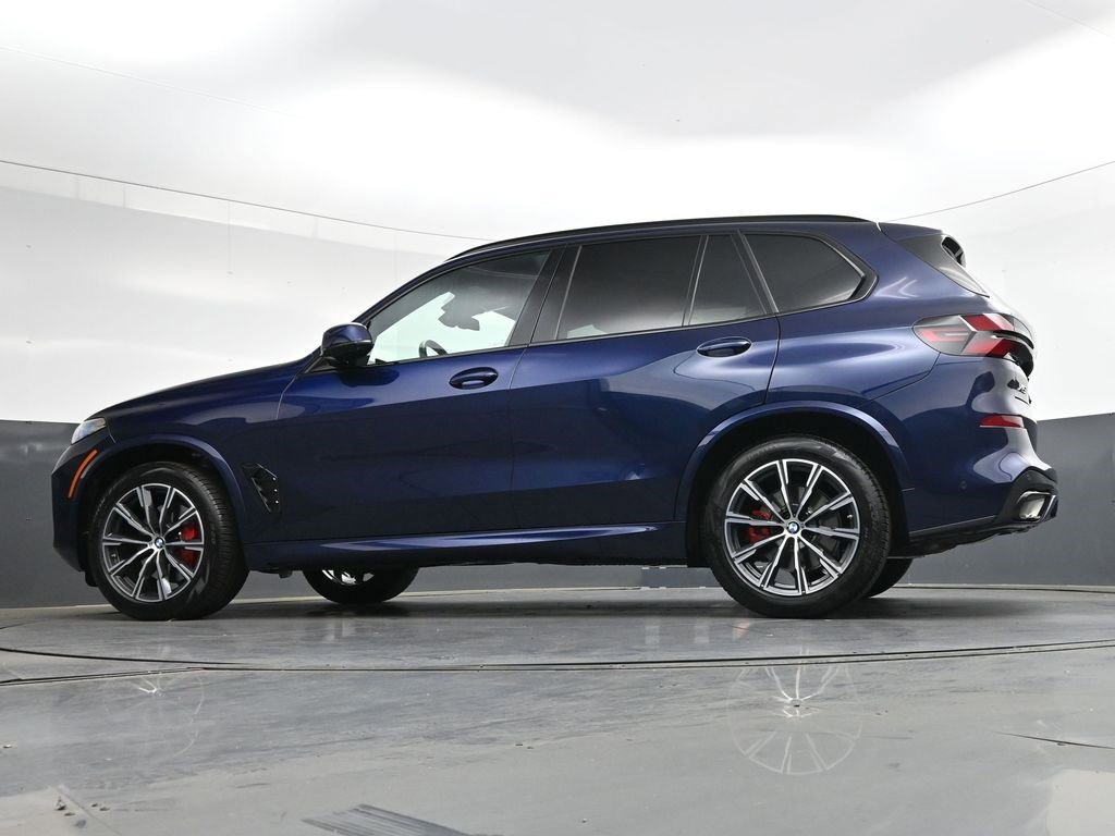 Used 2026 BMW X5 xDrive40i w/ M Sport Package AWD/4WD image 30