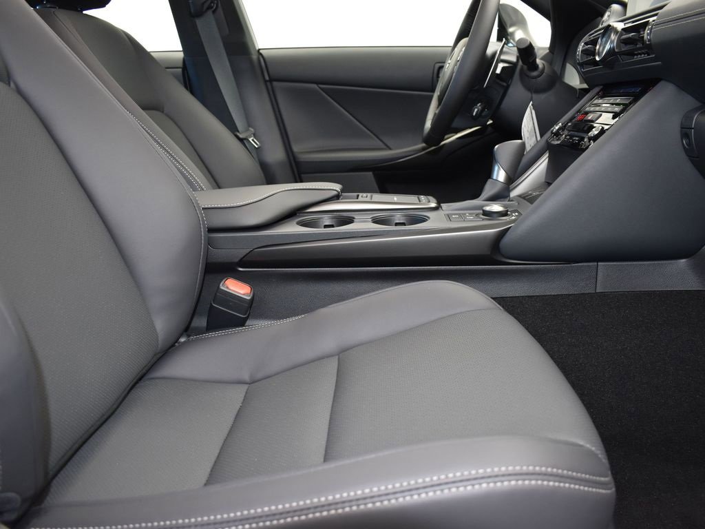 New 2025 Lexus IS 350 F Sport image 25