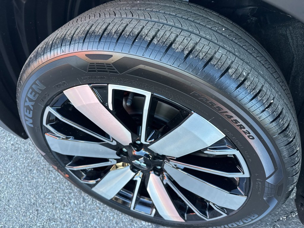 New 2025 Mitsubishi Outlander SE image 9