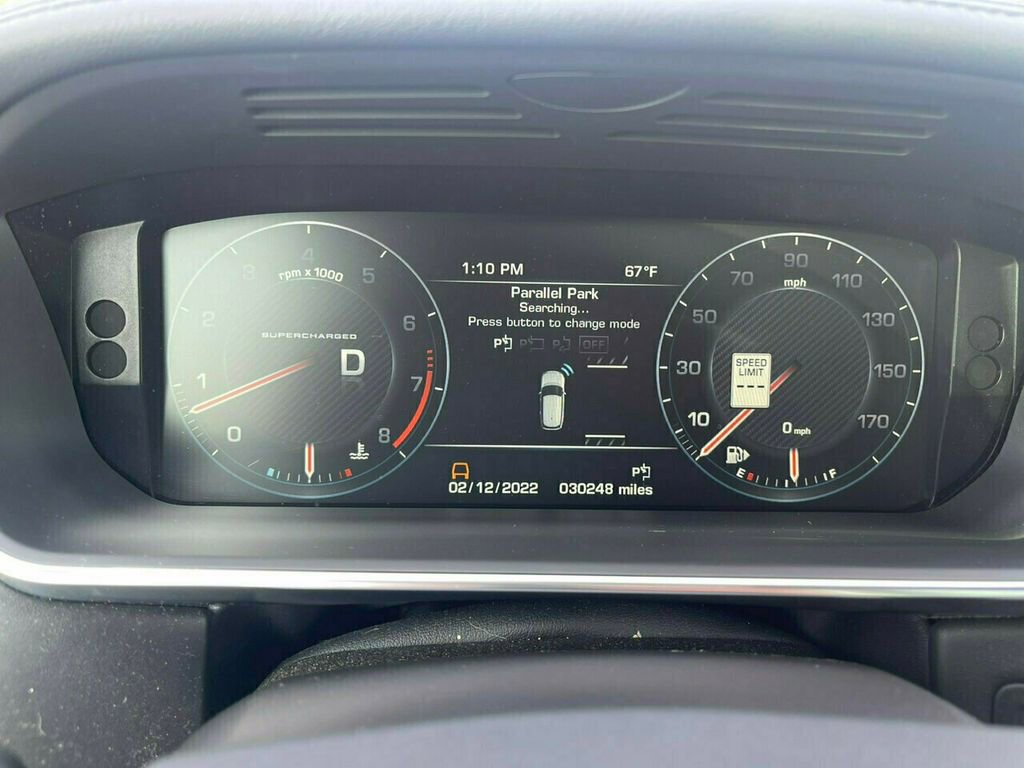 Used 2015 Land Rover Range Rover Supercharged AWD/4WD image 35