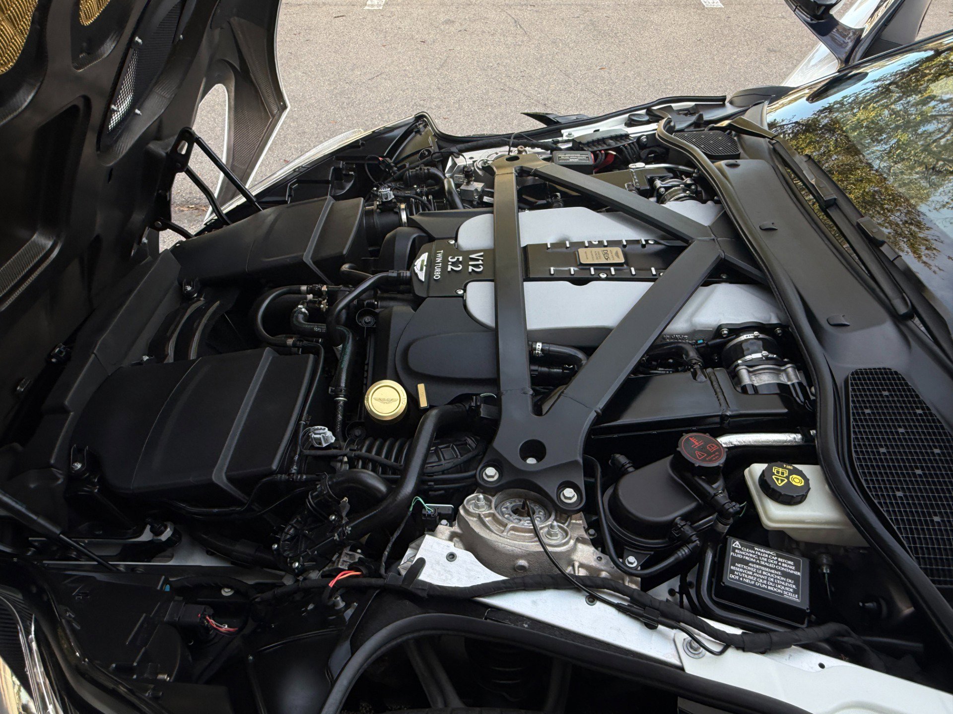 Used 2019 Aston Martin DBS Superleggera image 61