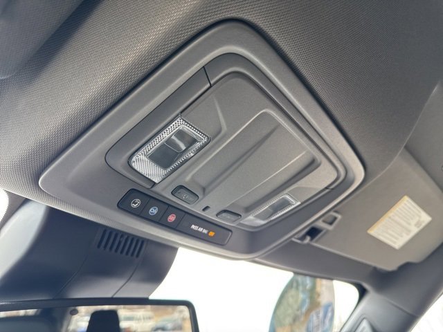 Used 2022 Chevrolet Silverado 1500 LTZ image 22