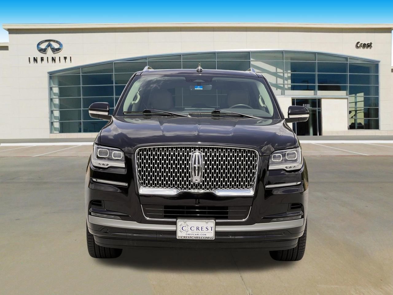 Used 2024 Lincoln Navigator Premiere AWD/4WD image 9