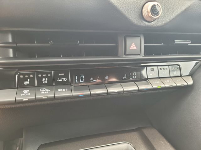 Used 2025 Toyota Crown Signia image 23