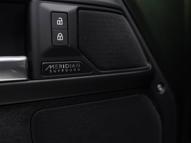 New 2026 Land Rover Defender 110 X-Dynamic SE AWD/4WD image 25