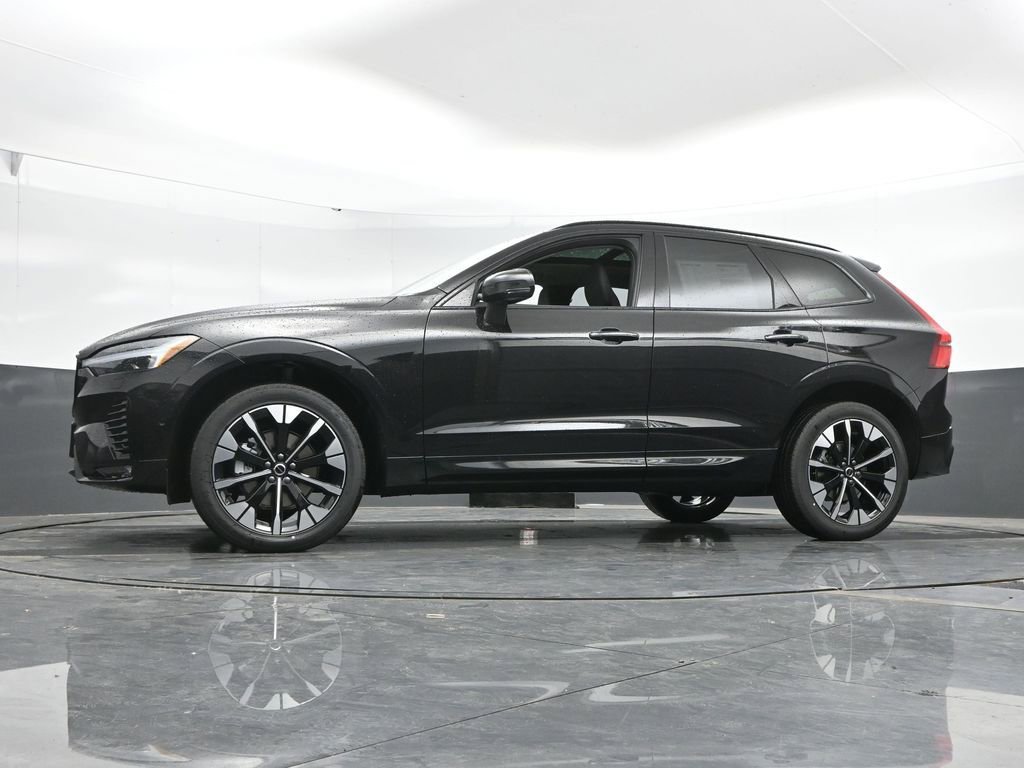 New 2026 Volvo XC60 B5 Plus w/ Protection Package Premier AWD/4WD image 43