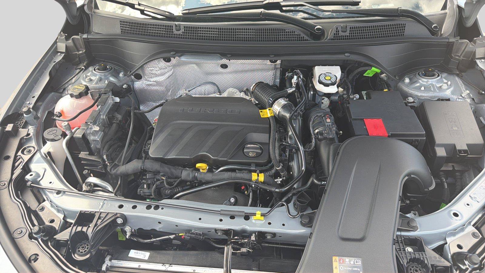 New 2026 Buick Envista Sport Touring w/ Convenience I Package FWD image 25
