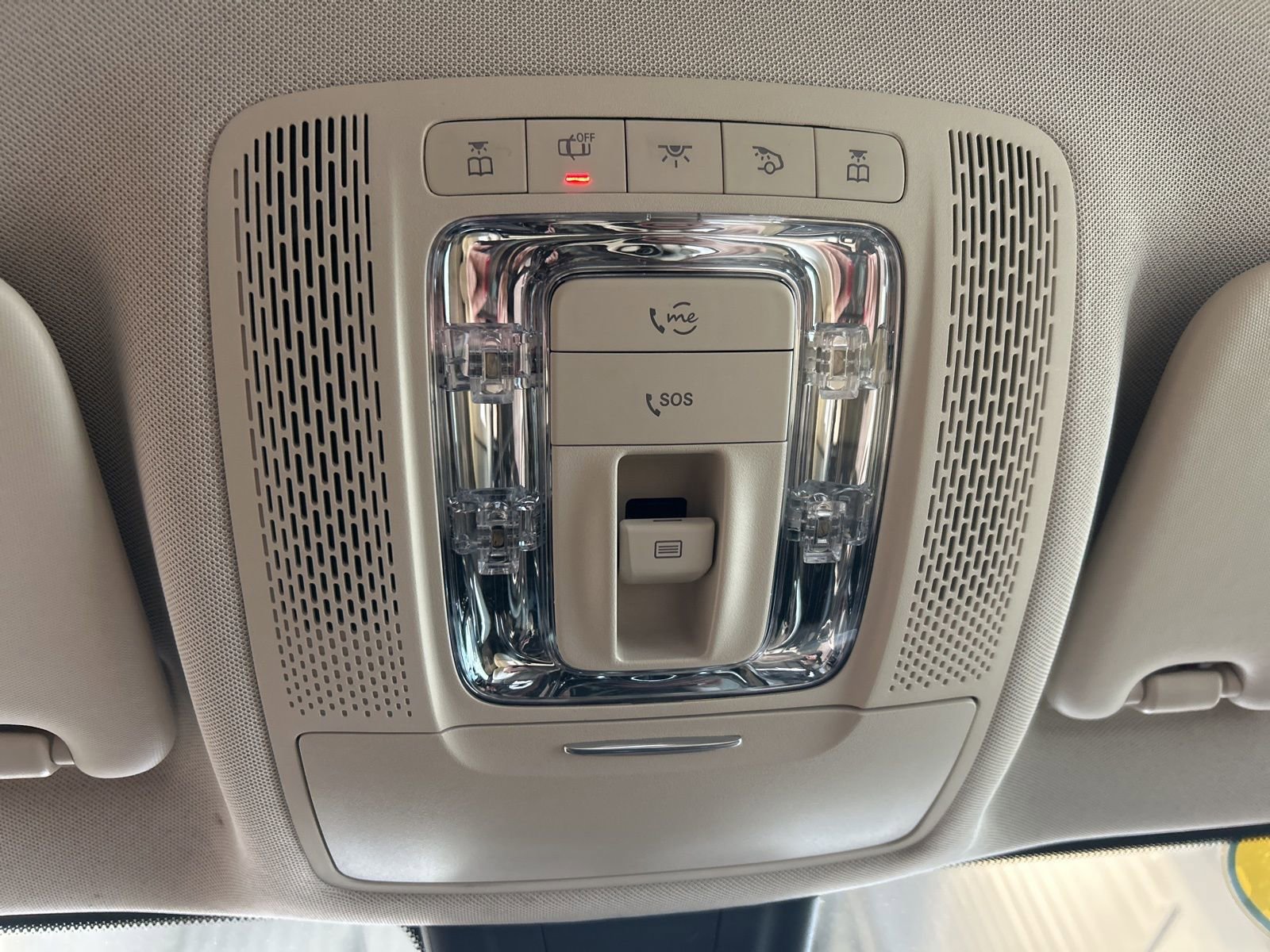 Used 2020 Mercedes-Benz GLB 250 4MATIC image 34