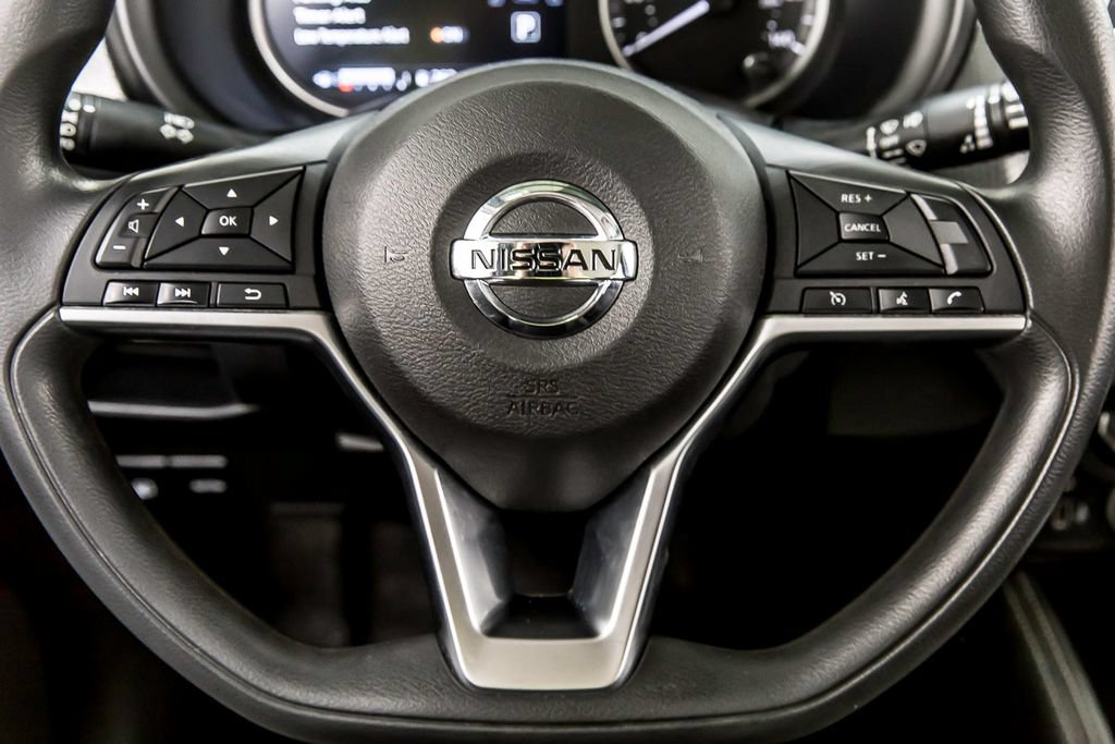 Used 2019 Nissan Kicks SV FWD image 24
