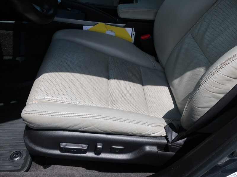 Used 2010 Acura TL SH-AWD image 16