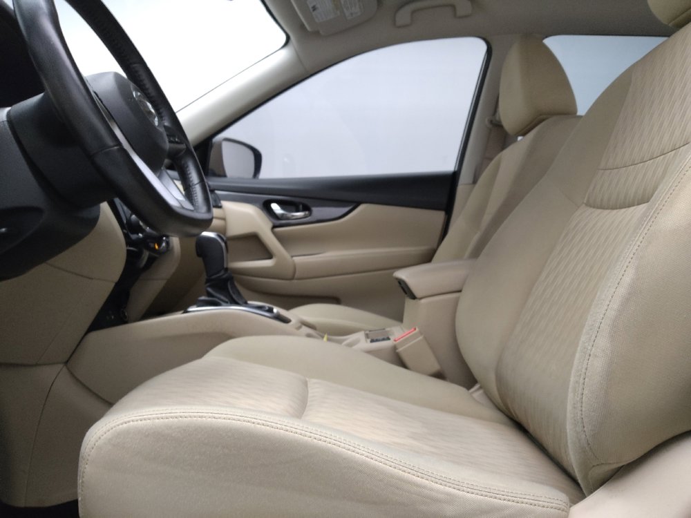 Used 2020 Nissan Rogue SV FWD image 17