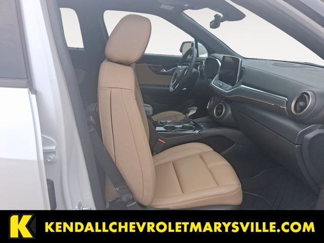 Used 2025 Chevrolet Blazer Premier w/ Driver Confidence II Package image 15