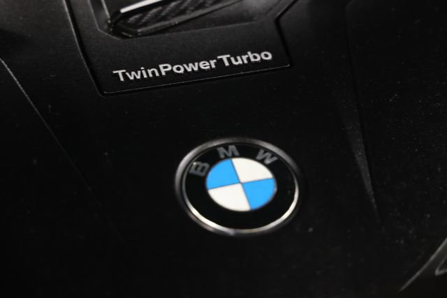Used 2021 BMW X6 xDrive40i w/ M Sport Package AWD/4WD image 7