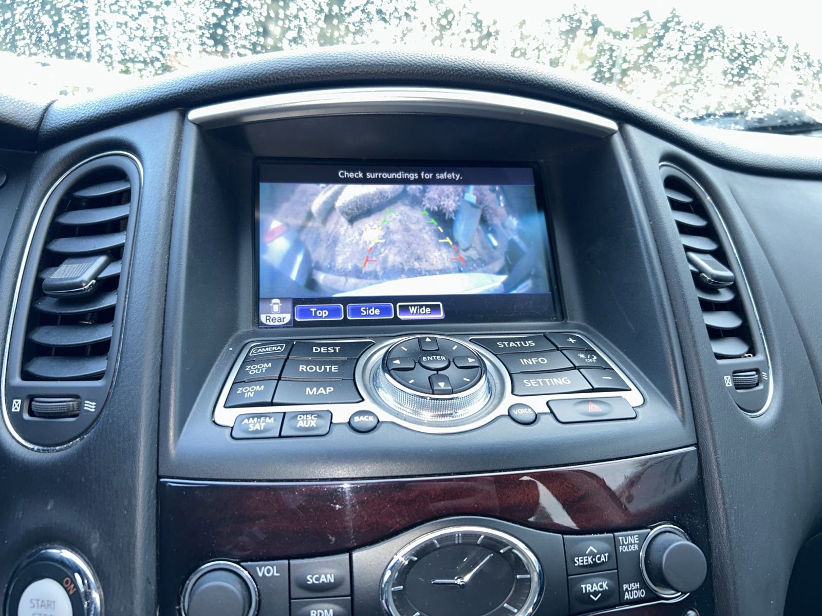 Used 2011 INFINITI EX35 Journey w/ Premium Pkg image 17