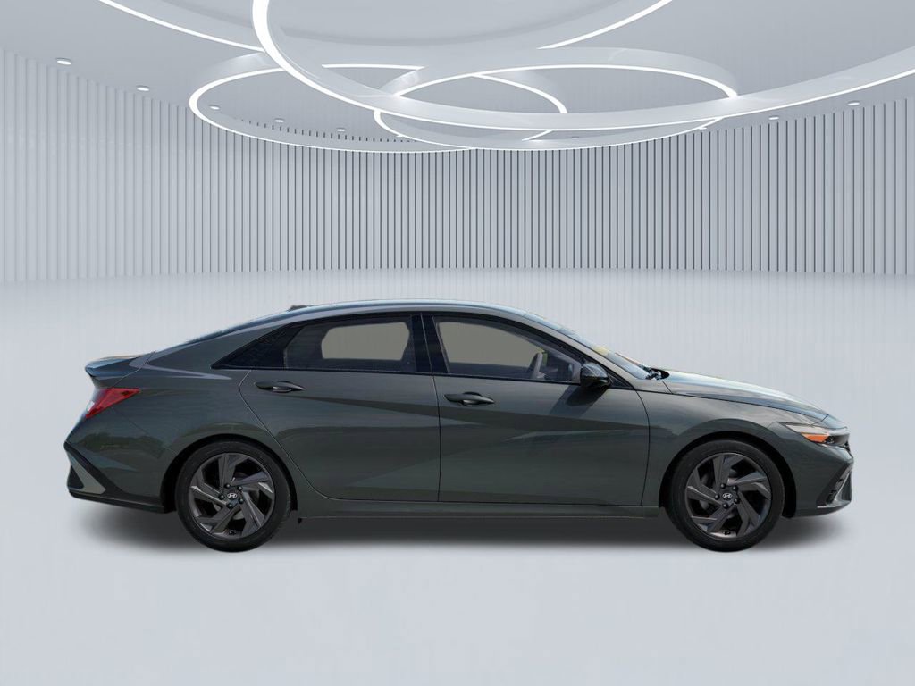 New 2026 Hyundai Elantra Sport FWD image 7