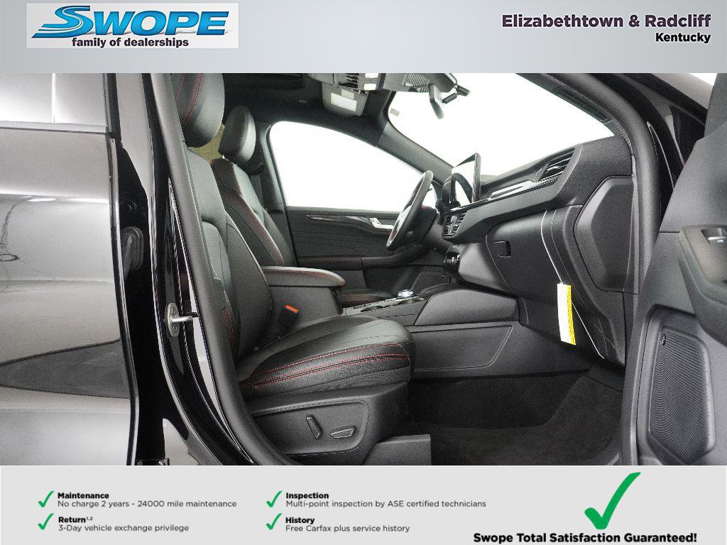 Used 2025 Ford Escape ST-Line Elite w/ Premium Technology Package image 10