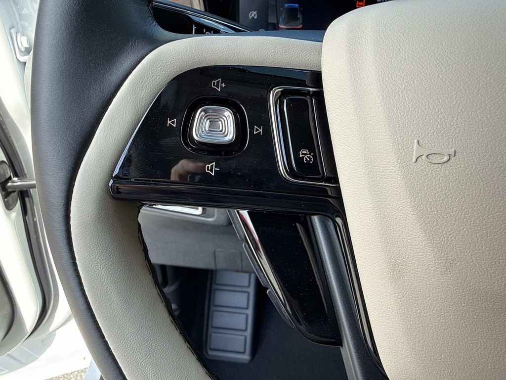 New 2026 Lincoln Corsair Reserve FWD image 30