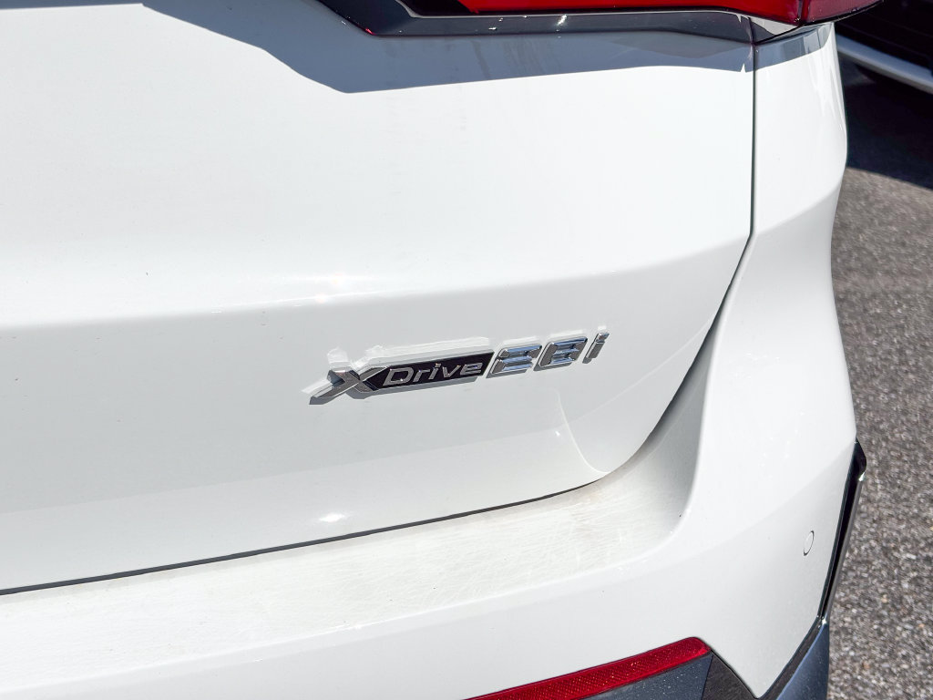 New 2026 BMW X1 xDrive28i w/ Technology Package AWD/4WD image 7