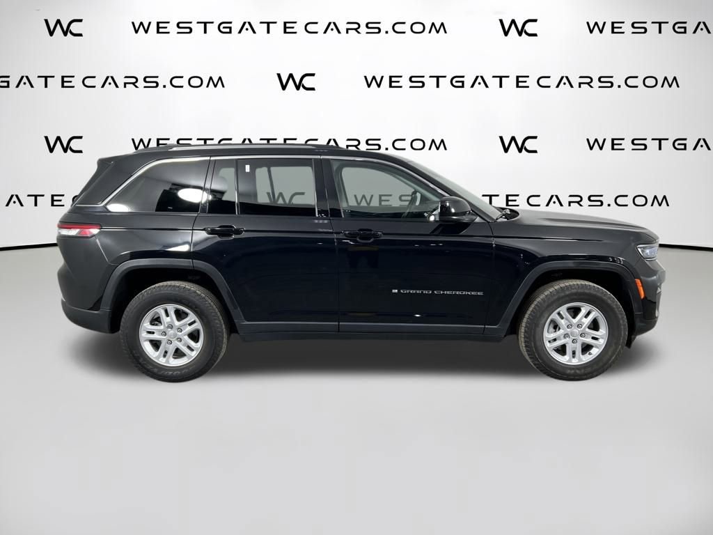Used 2023 Jeep Grand Cherokee Laredo image 50
