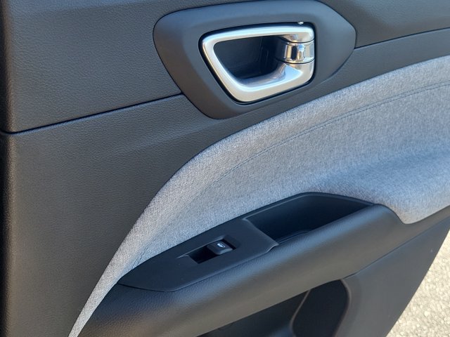 Used 2022 Jeep Compass Latitude FWD image 7