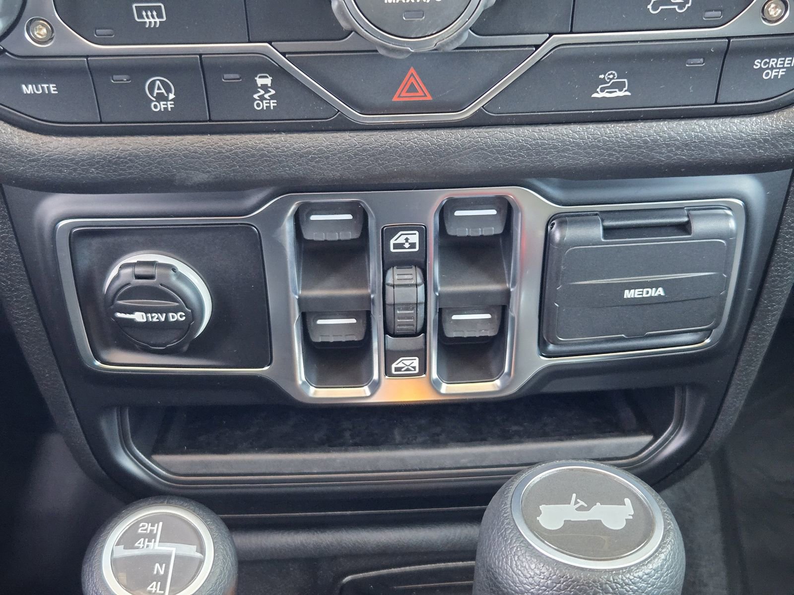 New 2026 Jeep Wrangler Unlimited Sport image 21