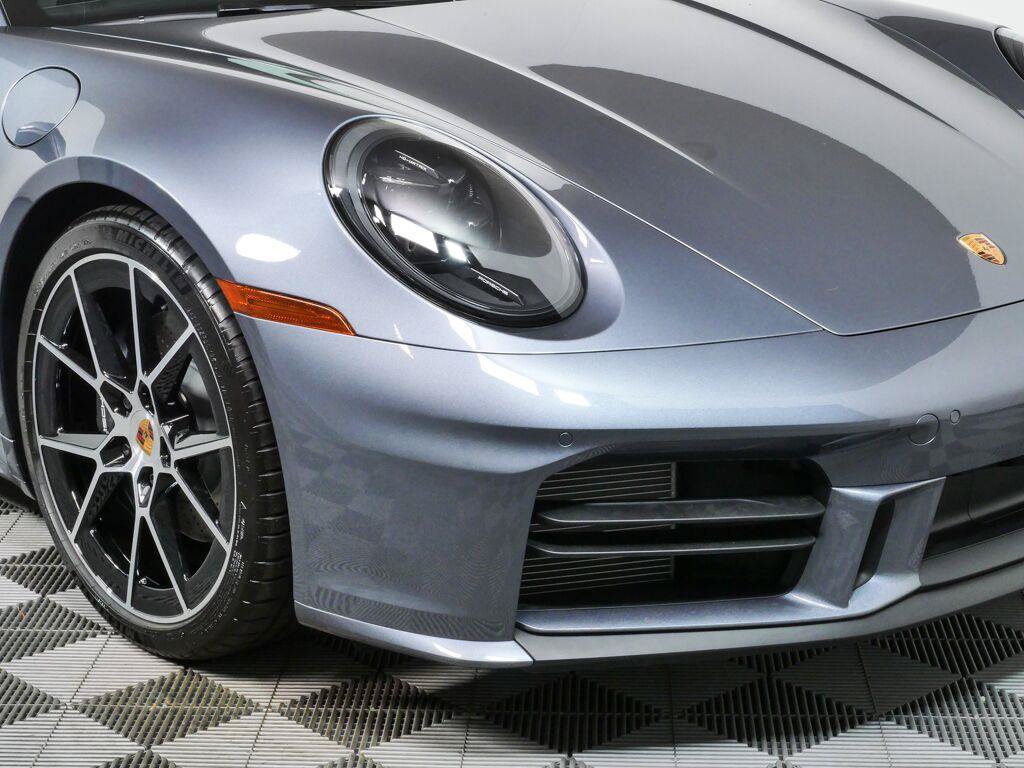 New 2026 Porsche 911 Carrera T RWD image 31