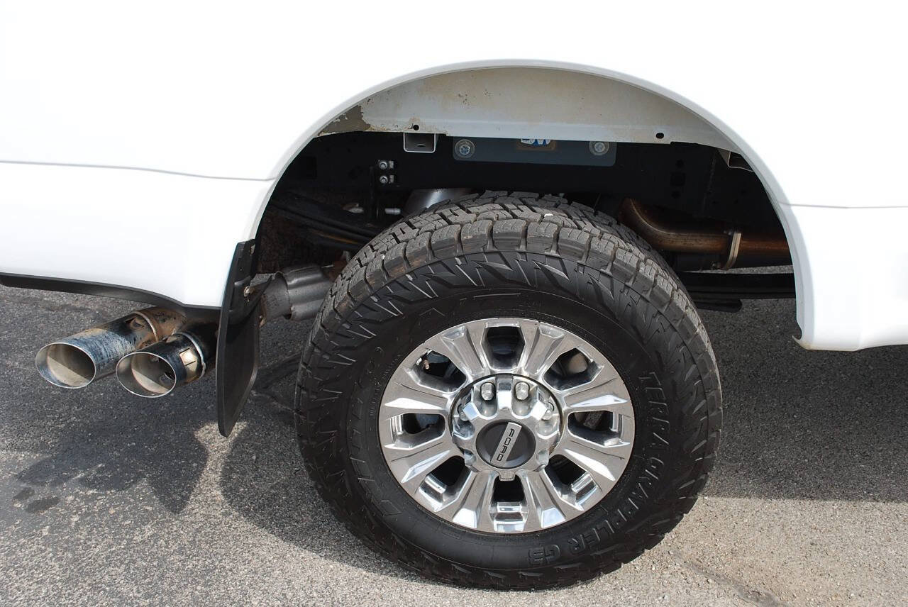 Used 2019 Ford F250 XLT w/ XLT Premium Package AWD/4WD image 14